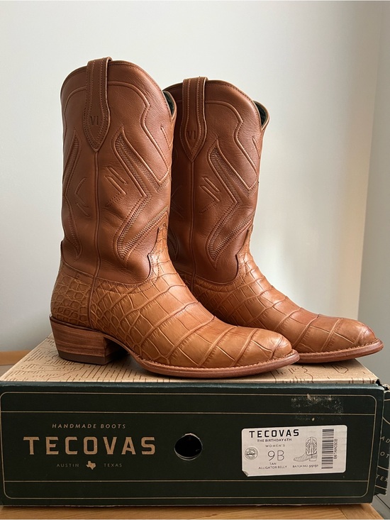 Tecovas Shoes - Tecovas Women's  birthday boot 6 Tan Alligator Leather Heeled Boots